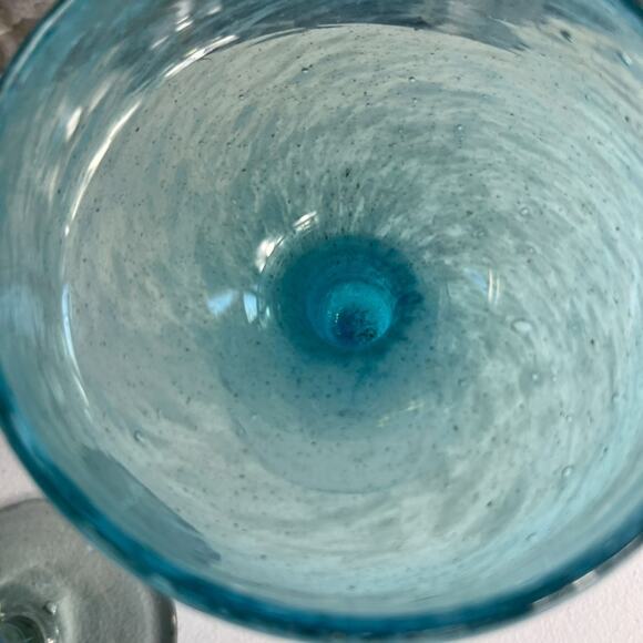 Hand blown Margarita Glasses Set of 3 6.5" Tall Aqua Blue Swirl Unmarked - Picture 4 of 9